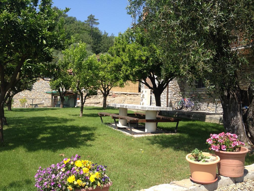 Agriturismo Gli Ulivi Garlenda Habitación foto